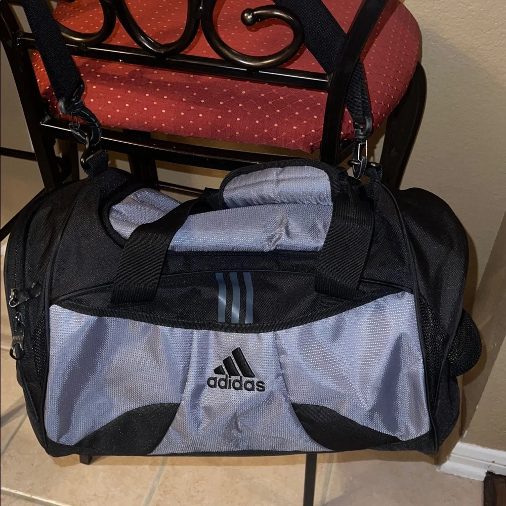 Adidas Athletic Sports Bag with Multiple Pockets- EUC, *like new*